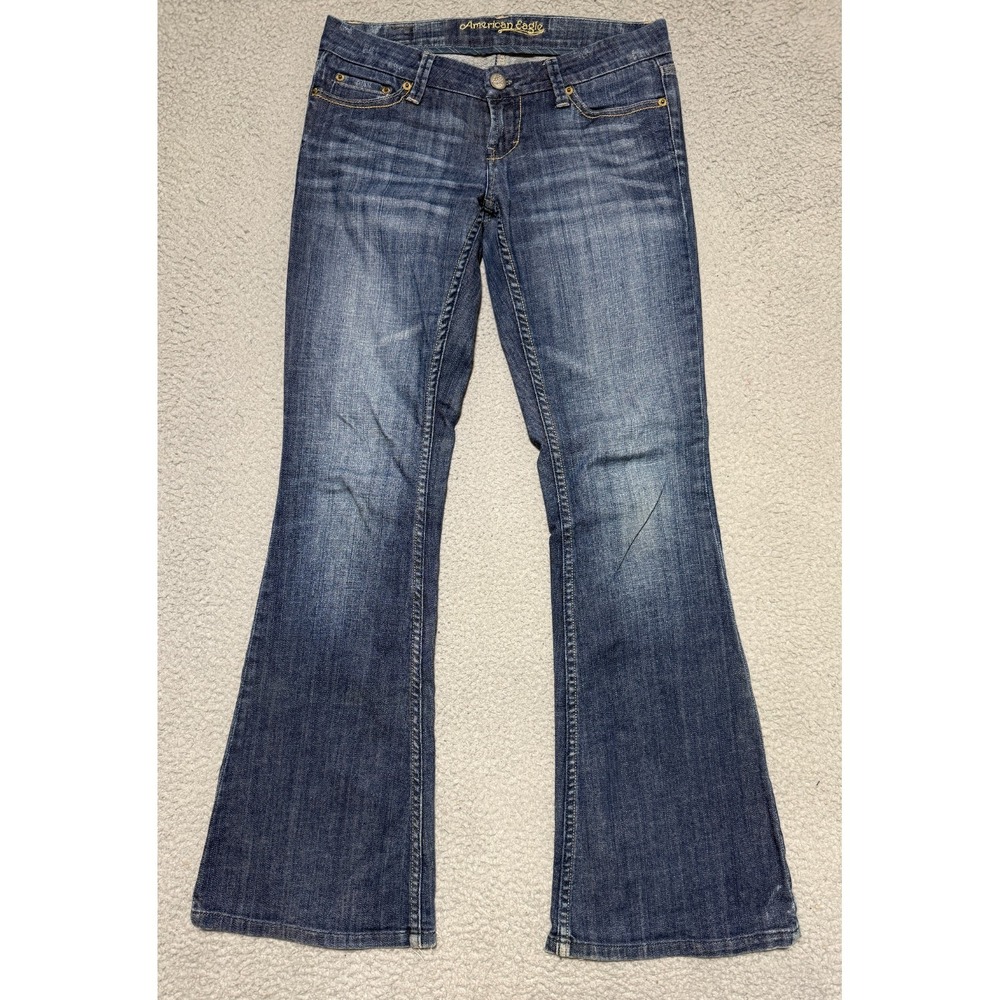 American Eagle Flared Boot jeans Womens size 2 Reg Distressed Hem 30x31